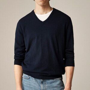 NWT J. Crew Men's Medium 100% Merino Wool V-Neck Sweater in Navy